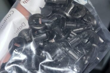 Can anyone tell me what vehicle these clips are used for?