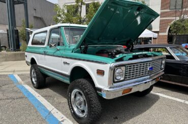 This Blazer has an LS under the hood and is on what looks like a 2000s Tahoe chassis