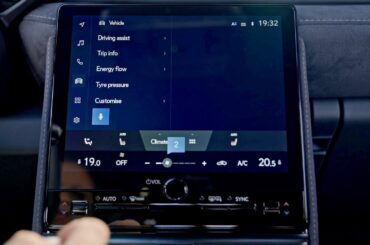 How to set up and control air conditioning | LEXUS EUROPE