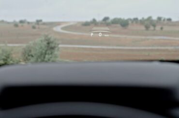 How to adjust the Head-Up Display | LEXUS EUROPE