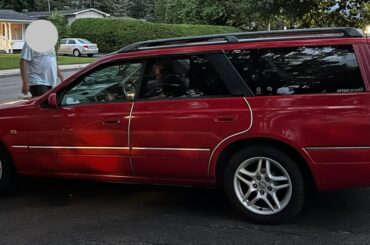 Gorgeous 2000 Stagia