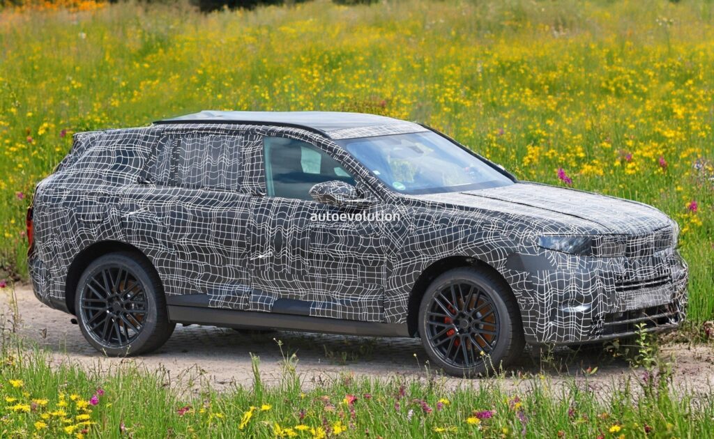 First Look at the G65 BMW X5/iX5 Prototype Reveals Intriguing Design Details