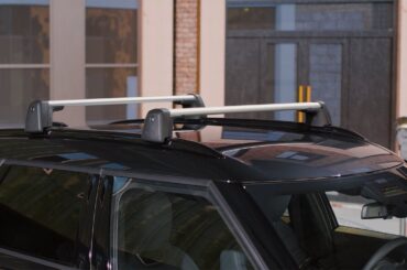 MINI How-To. Install the MINI Roof Rack.