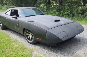 1970 Charger Daytona Body on a 2022 Challenger Hellcat Chassis and Powertrain