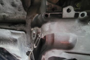 Stuck Upper Oil Pan. NISSAN qr25de