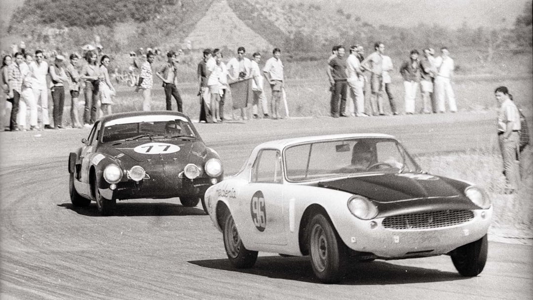 Legendary Auto Racing Teams The Malzoni GT a legendary Brazilian race car that won many races for ...