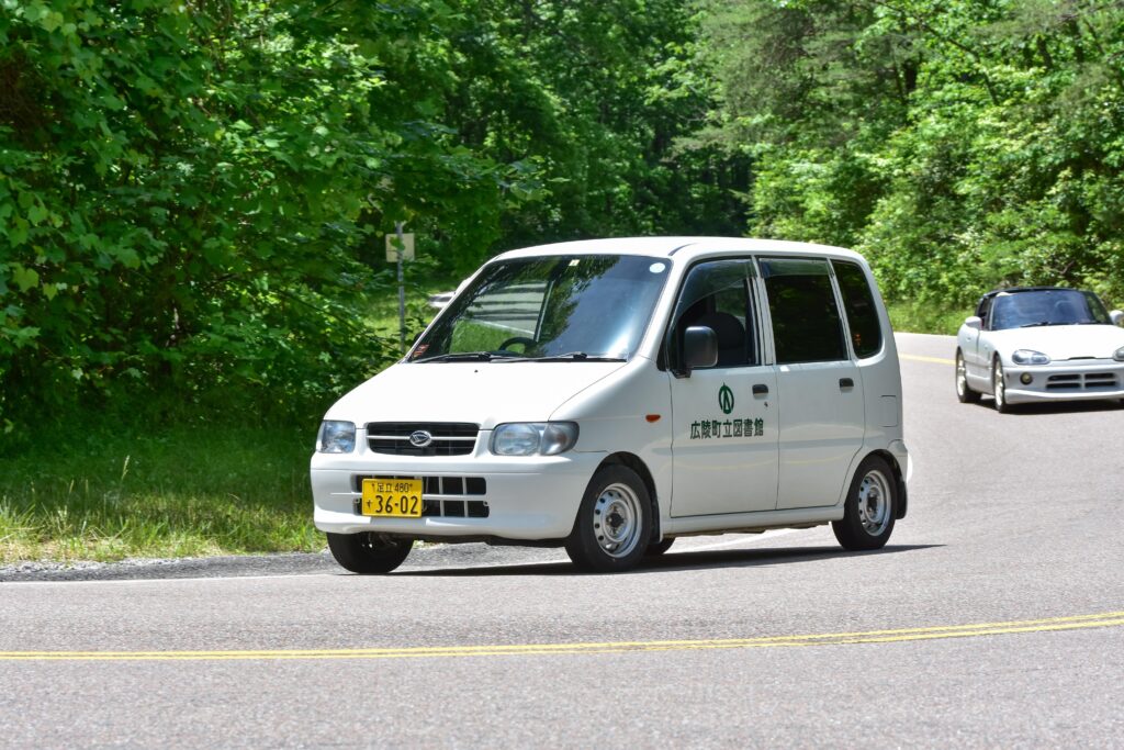 Photographer managed to catch both of my JDM nuggets up the mountain a few weekends ago.
