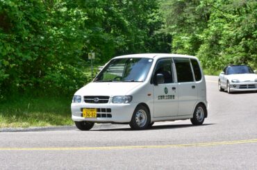 Photographer managed to catch both of my JDM nuggets up the mountain a few weekends ago.