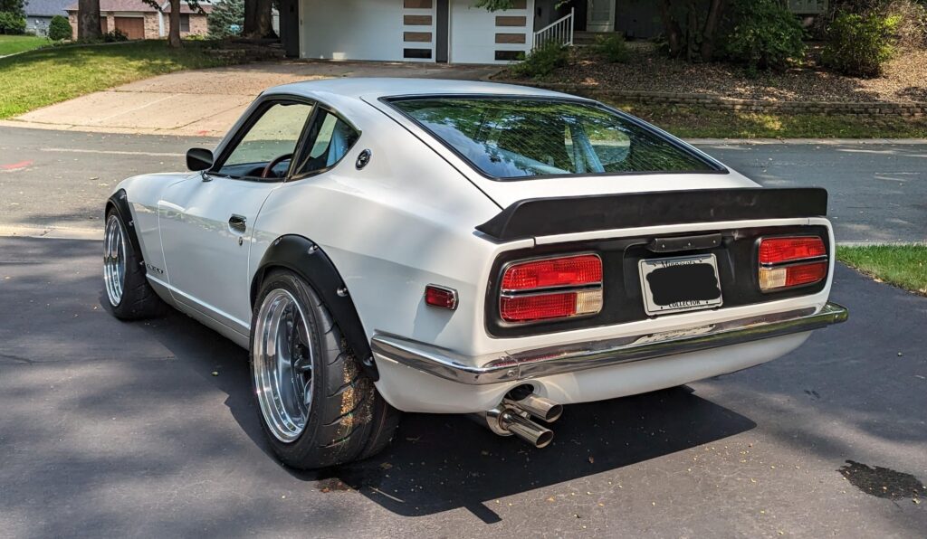 240Z, a booty pic was requested