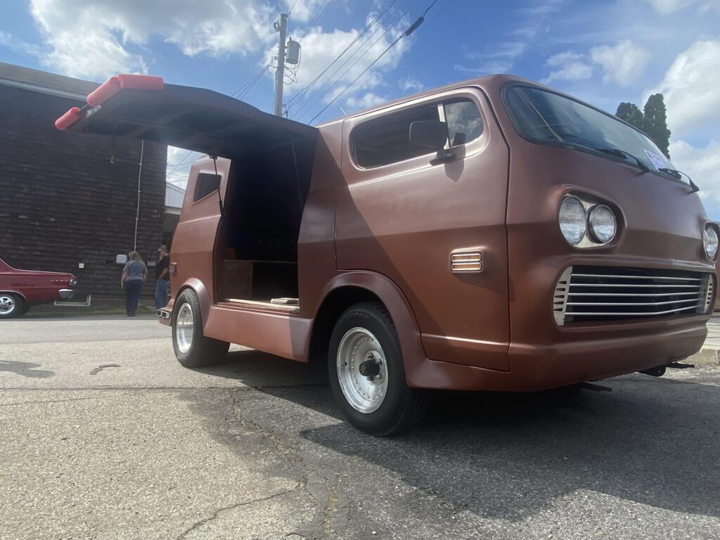 This van I saw at a car show two days ago
