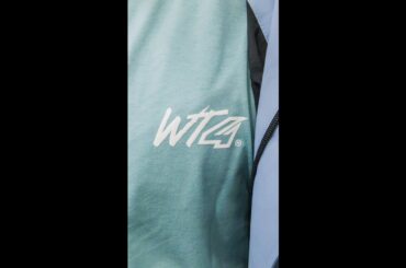 the #Renault4 collection, available from our online store #Renault4 #ETech #electric #liberté4ever