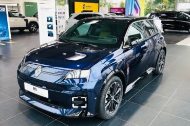 NEW RENAULT 5 E-TECH 2025 IN 4K #renault5 #electriccar #automobile #carreview #renault #ev #2025