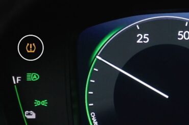 2025 Honda Civic | Reset the Tire Pressure Indicator