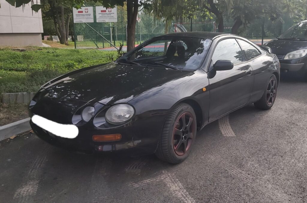 Just wanted to share this beauty I found in front of my school