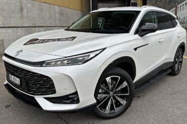 New MG EHS Plug-in Hybrid Luxury (339PS) | Driving & Visual Review