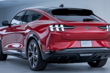 "2025 Ford Mustang Mach-E: The Future of Electric Performance!"