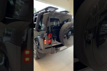 Land Rover Defender 110 X-Dynamic Plug In Hybrid 2025