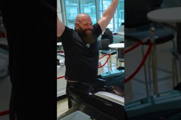 Please enjoy the sweet sounds of @CarGuyConcierge unboxing the new 2025 Mitsubishi Outlander. 👂 🔉