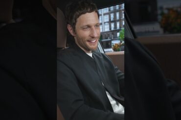 Check out these example commands to control communication functions in your MINI.