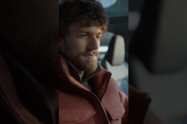 Take a seat in the all-new Audi A6 Sedan and discover what a first class drive feels like. ​