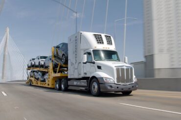 Class 8 Hydrogen Fuel Cell Truck Concept