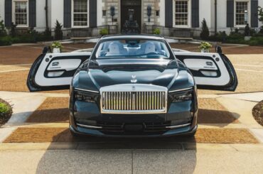 Top 10 Luxury Electric Cars of 2025