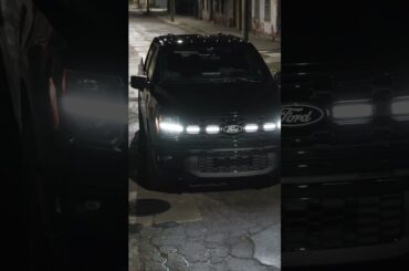 Street-inspired design 🤝 V8 performance. The F-150® Lobo™ has landed.