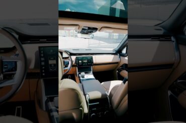 Range Rover Plug-In Hybrid Interior at Land Rover Kelowna