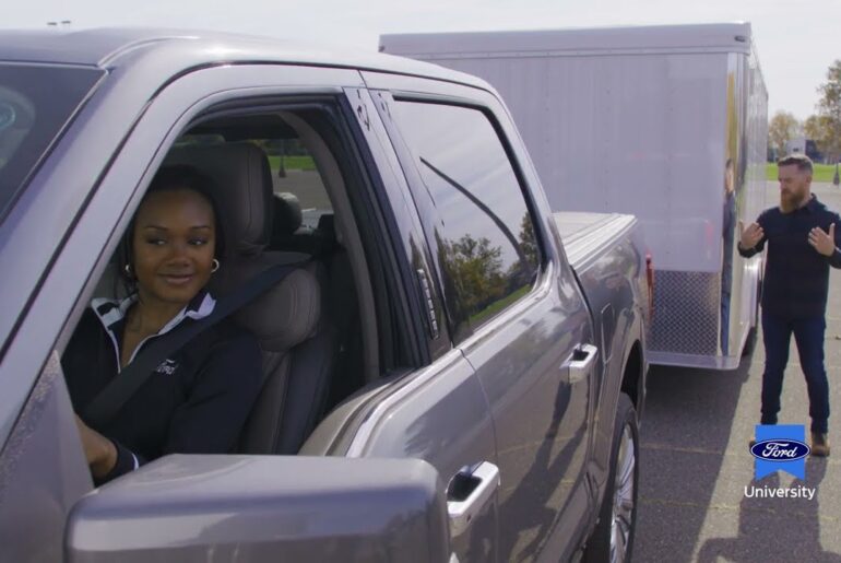 Preparing to Hook Up A Trailer Using Measurements, Mirrors & A Spotter | How To Tow