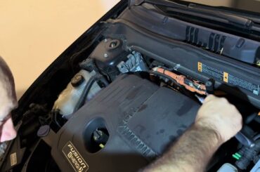 Ford Fusion Energi Plug-in Hybrid 2019 Air Filter Replacemet