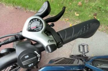 2000W 10/30Ah Electric motorcycles and scooters for adult in US Warehouse