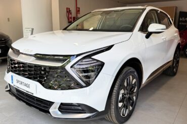 KIA SPORTAGE PHEV 2025 - impressive HYBRID SUV with 261 HP (visual review)