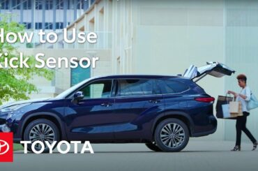 How to Use the Kick Sensor in the 2023 Highlander | Toyota