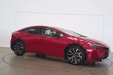 241CN20 - Toyota Prius Phev Prius Plug-in Hybrid 4DR Auto RefId: 637260