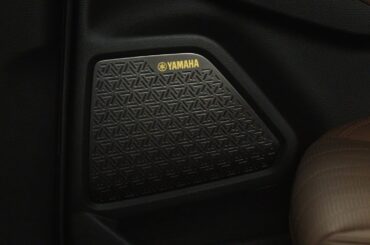 アウトランダーPHEV「プレミアムオーディオ」篇