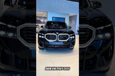 BMW XM PHEV 2025 Black