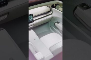 Turn every drive into a lounge experience with the ID. CROSS concept.​