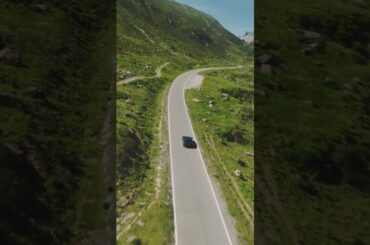 Feel the rhythm in the quiet of the mountains. The Audi S6 Sportback e-tron in St. Anton.