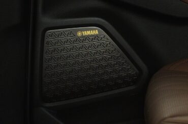 アウトランダーPHEV「プレミアムオーディオ」篇