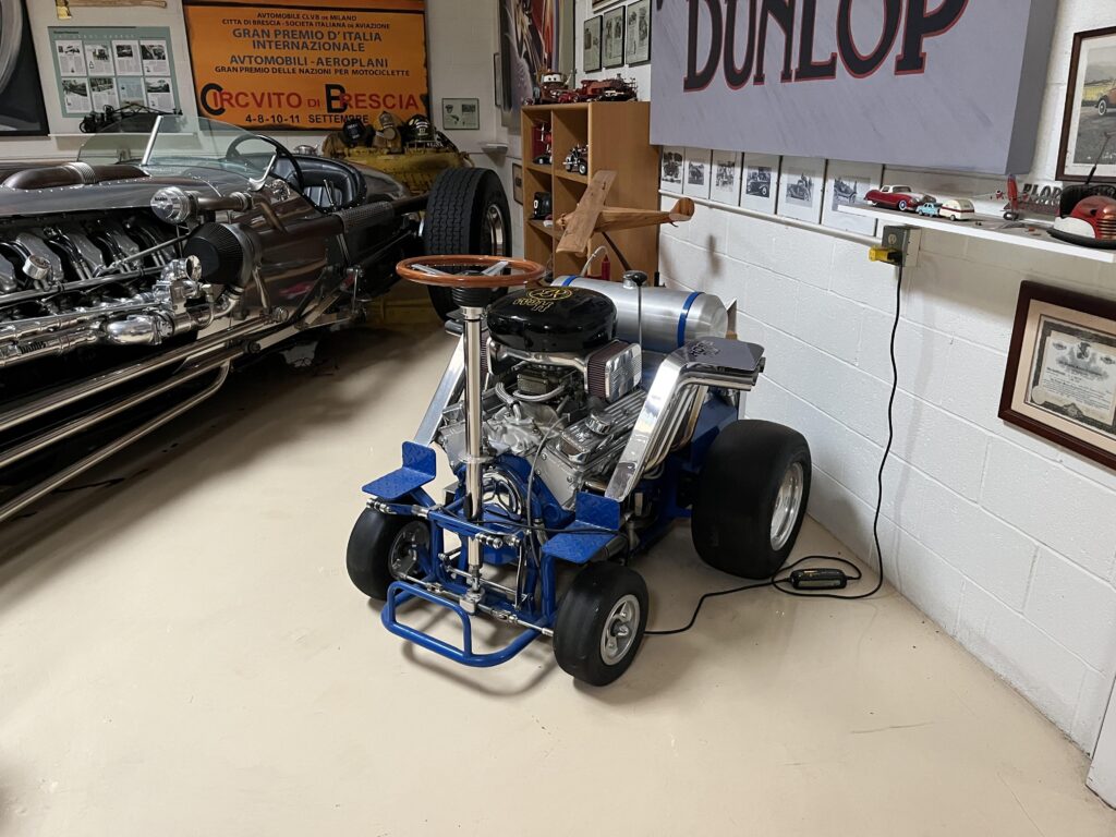 Hoss Fly V8 barstool