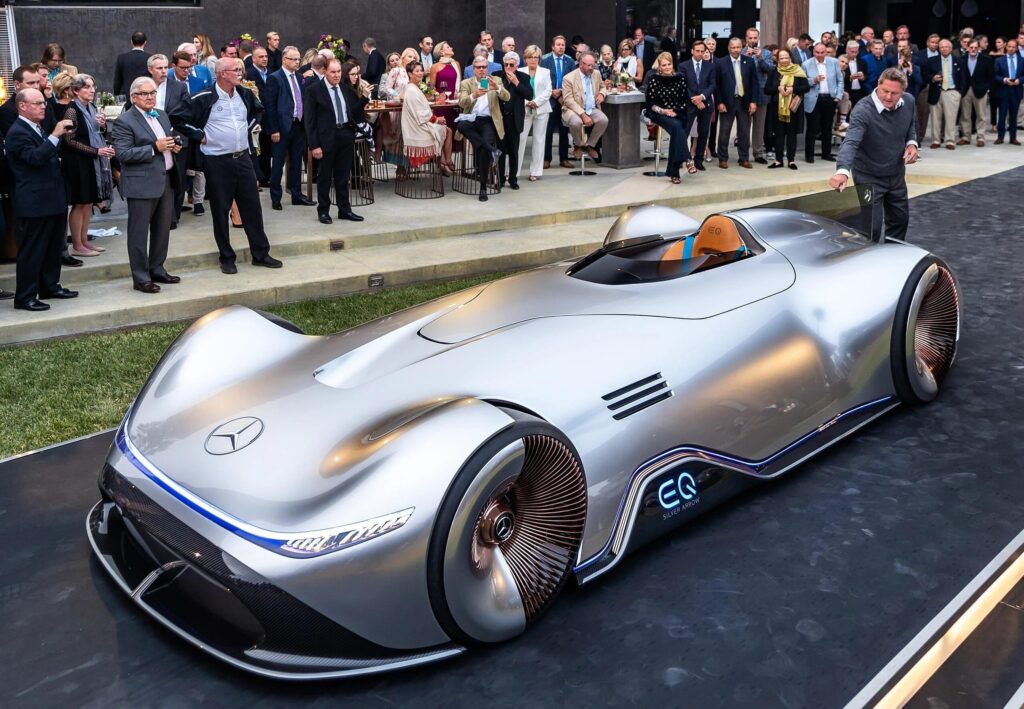 Mercedes-Benz Vision EQ Silver Arrow Concept