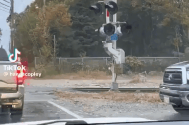 “Hi!”…….”Hi!”……..”Hi!”