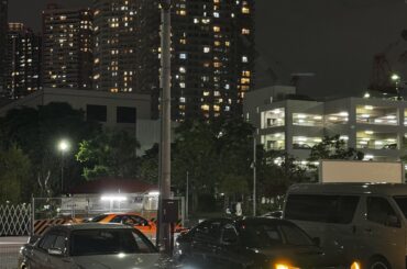 Which Nissan is the left one?