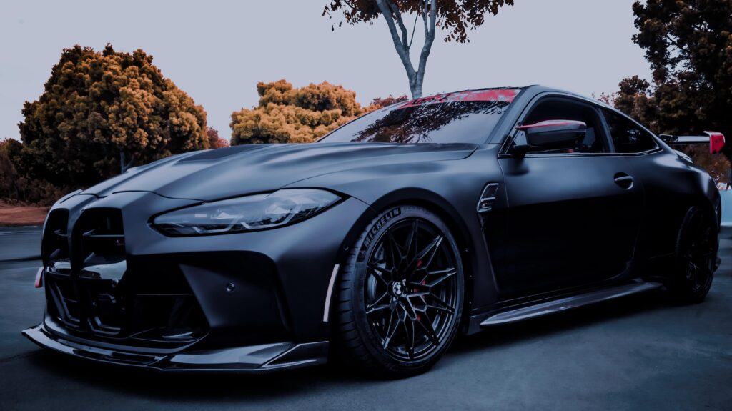 BMW M4 [4096 x 2301]