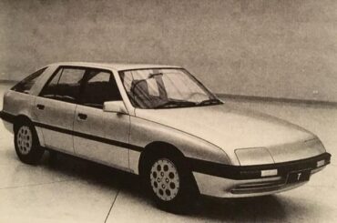 Ford Capricorn, an Australian concept car from the 80s, it was supposed to be a Falcon replacement, and have pop up headlights.