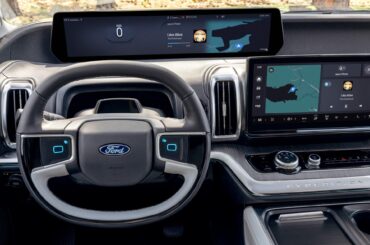 Whatever happened to cowls over the gauge cluster? Do modern screens avoid the glare?