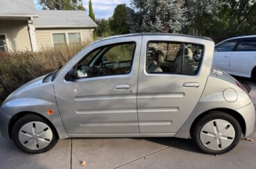 Super rare Toyota my wife spotted the other day.