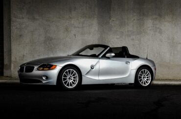 BMW Z4 [ 3000 x 1880 ]