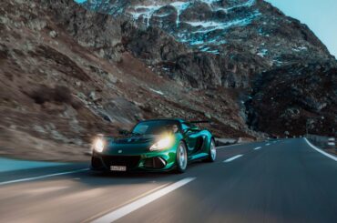 Lotus Exige 410 Sport [3921x5882]