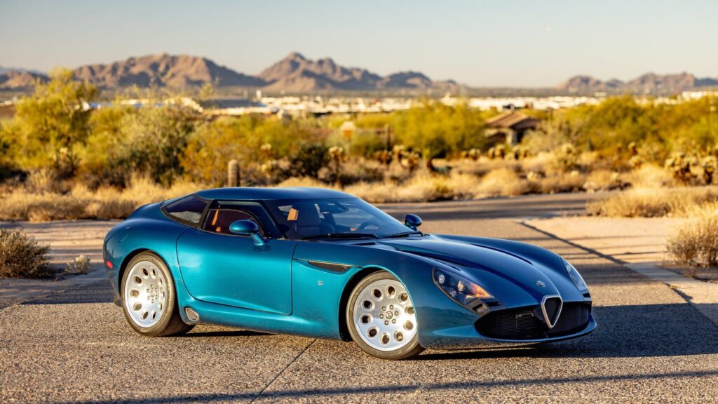 2010 Alfa Romeo TZ3 Stradale [2500x1406]